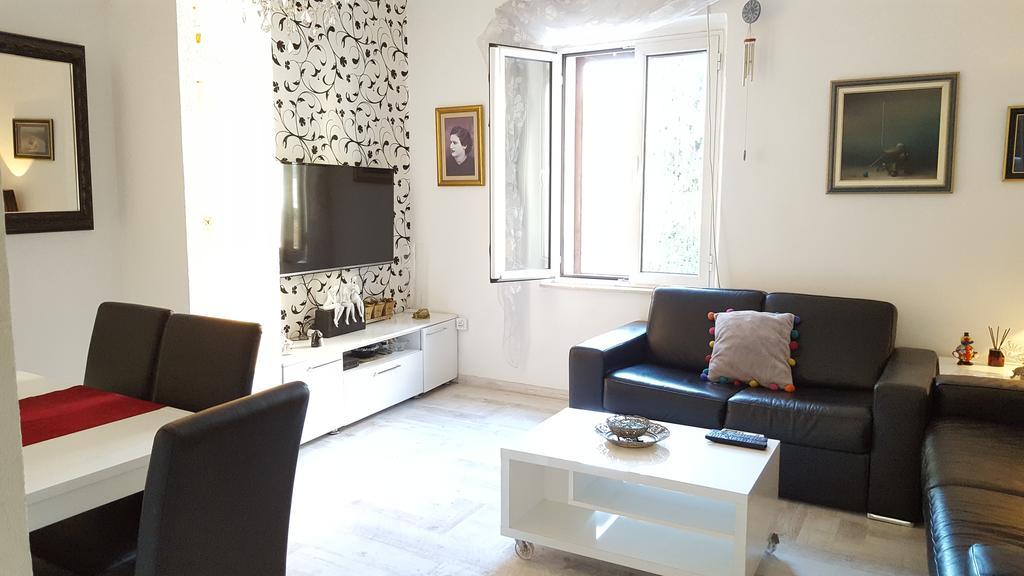 Apartment Kiki Cattaro Esterno foto